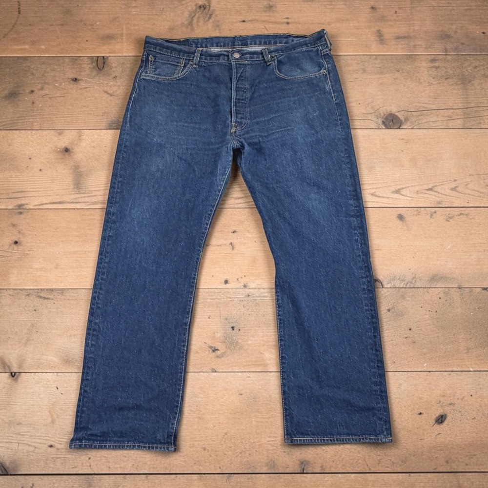 Levi's 501 Jeans Mens 40x32 (Fits 40x30) Blue Med Wash Straight Leg Button Fly